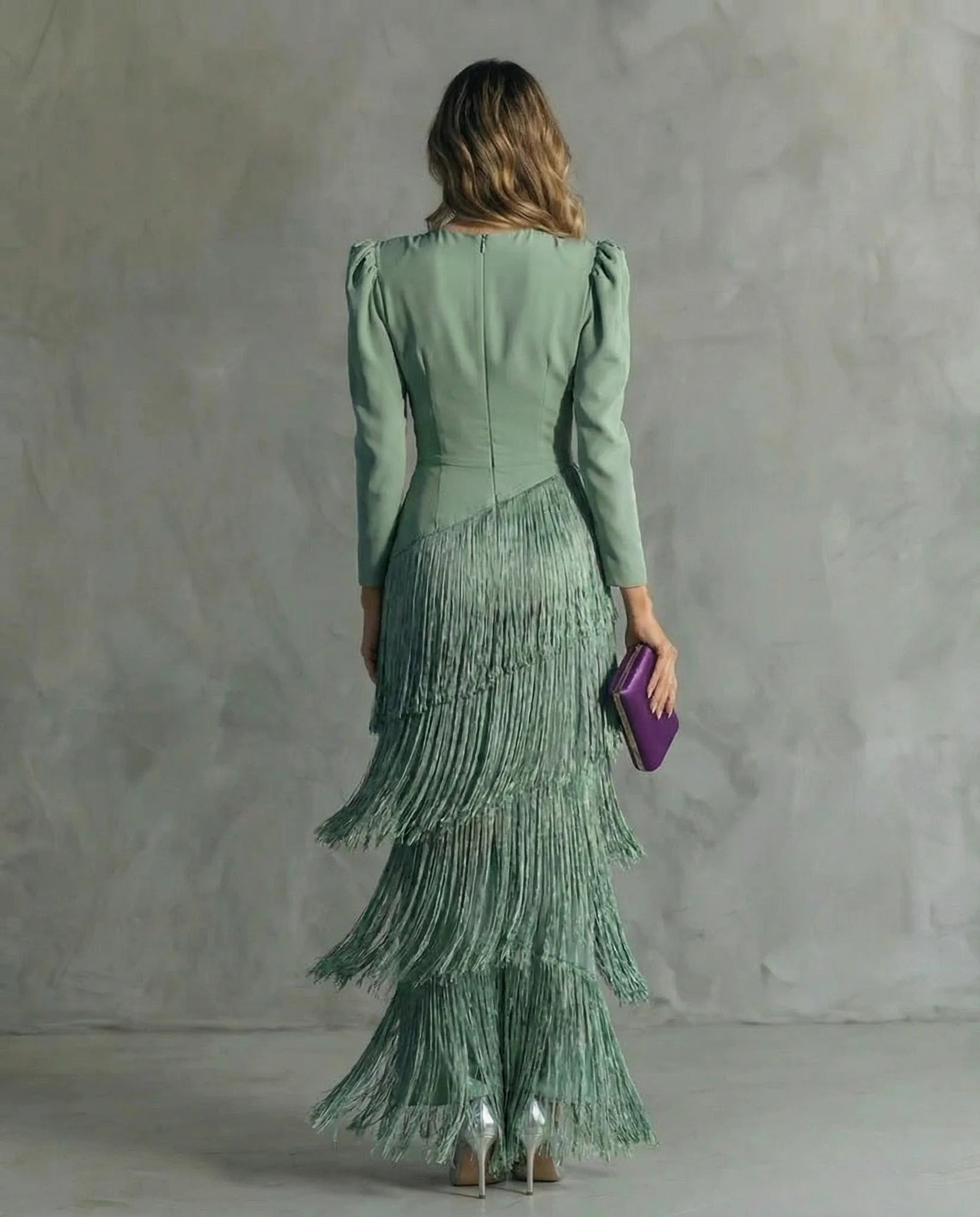Elegant midi dress with fringe sleeves