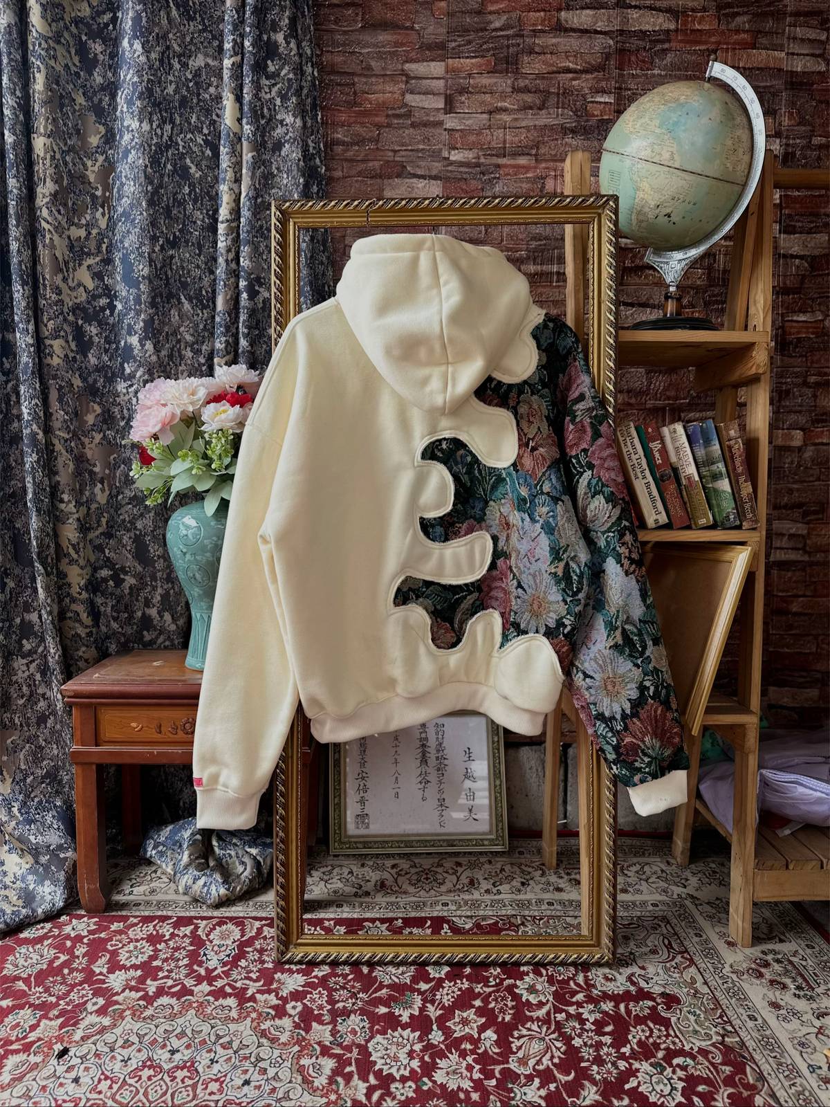 Bndnmnla Hoodie