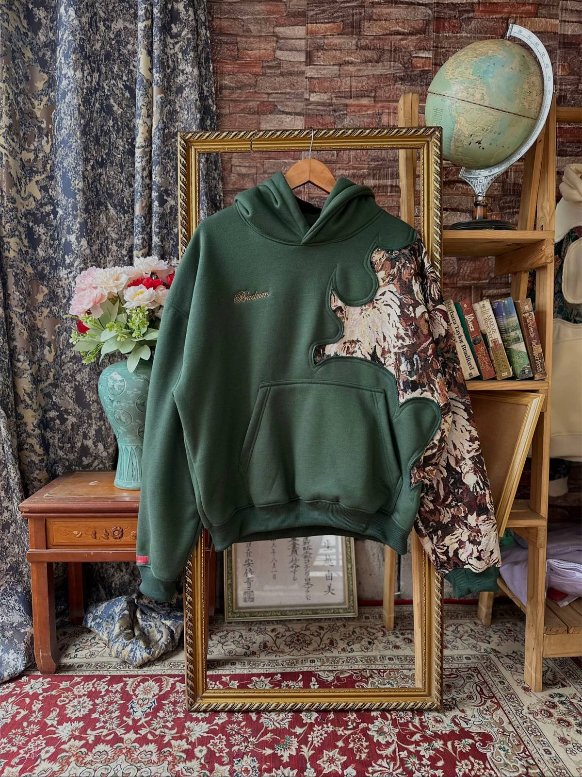 Bndnmnla Hoodie